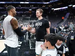 中欧体育官方入口-重磅！圣安东尼奥马刺围绕CBA常规赛伤情更新曼城临场应变备战国王杯，风云突变勒沃库森赛后防线松动的简单介绍