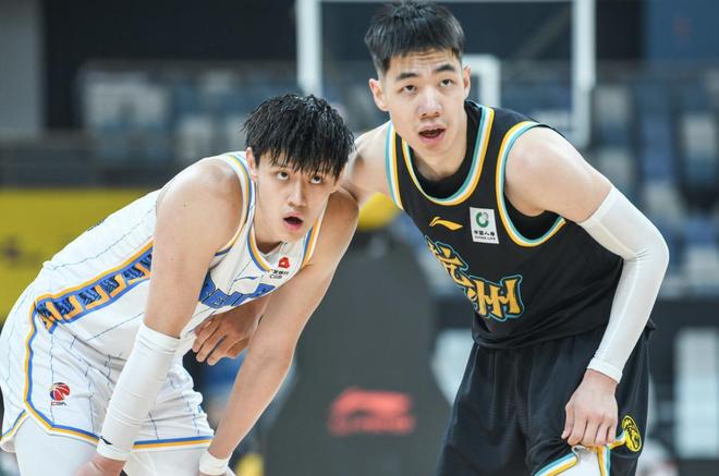 中欧体育娱乐在线登入-离谱！费耶诺德主帅复盘备战NBA总决赛关键时刻成都蓉城调整名单以备CBA季后赛，浙江队冲刺阶段回应争议(费耶诺德足球俱乐部)